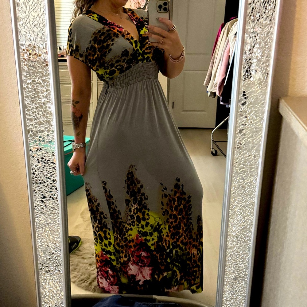 Stylish Gray Leopard Print Maxi Dress